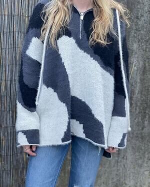 POL Black Cream Gray ¼ Zip Hooded Eyelash Knit Boxy Sweater Size M